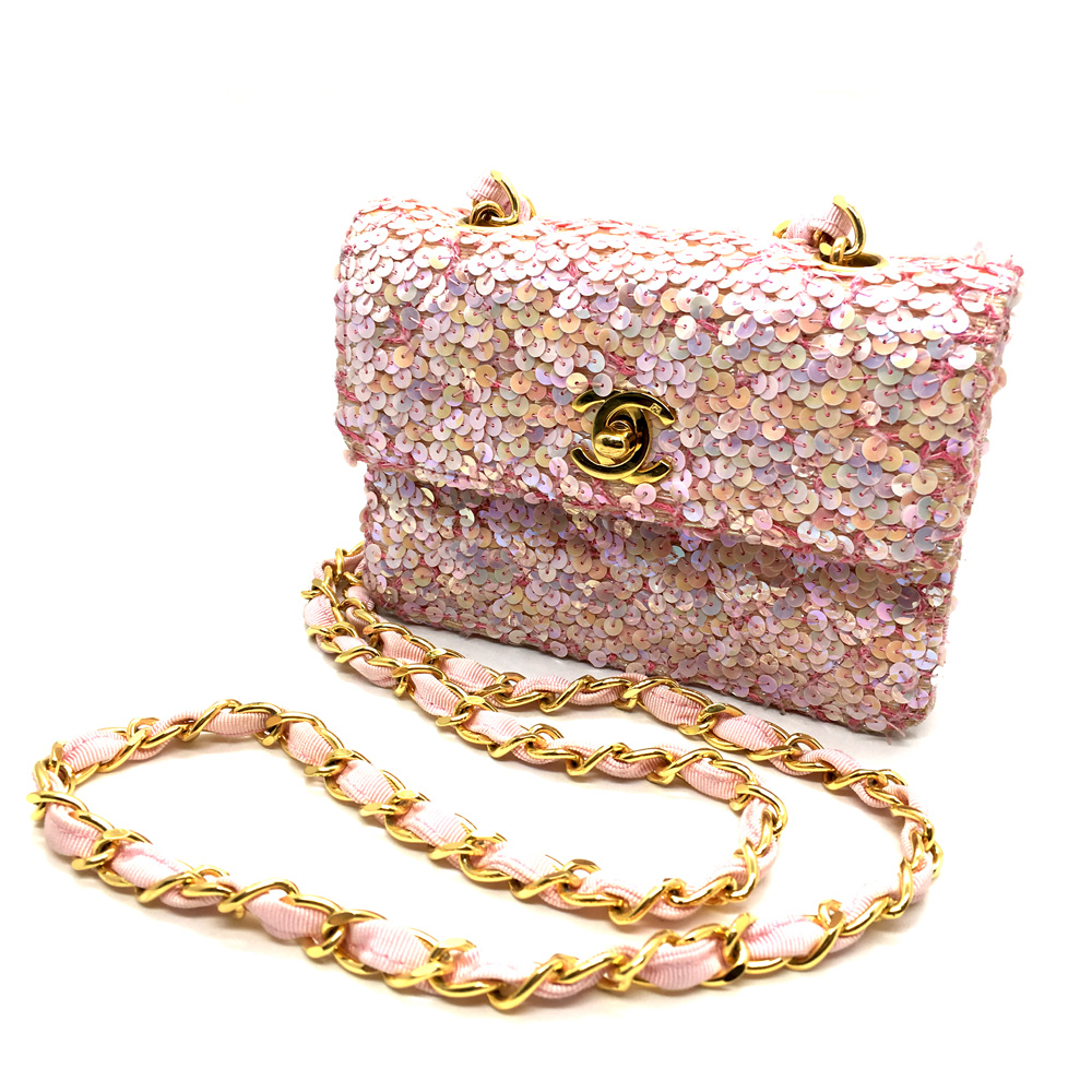 SSmall Classic Vintage Chanel square Classic Single Flap Bag in light pink