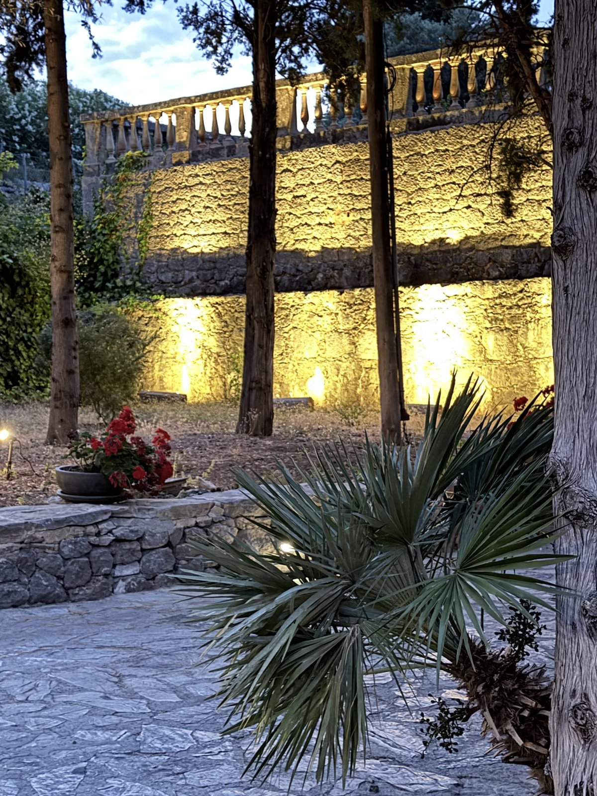 Sa Pedrissa Garten bei Abendlicht