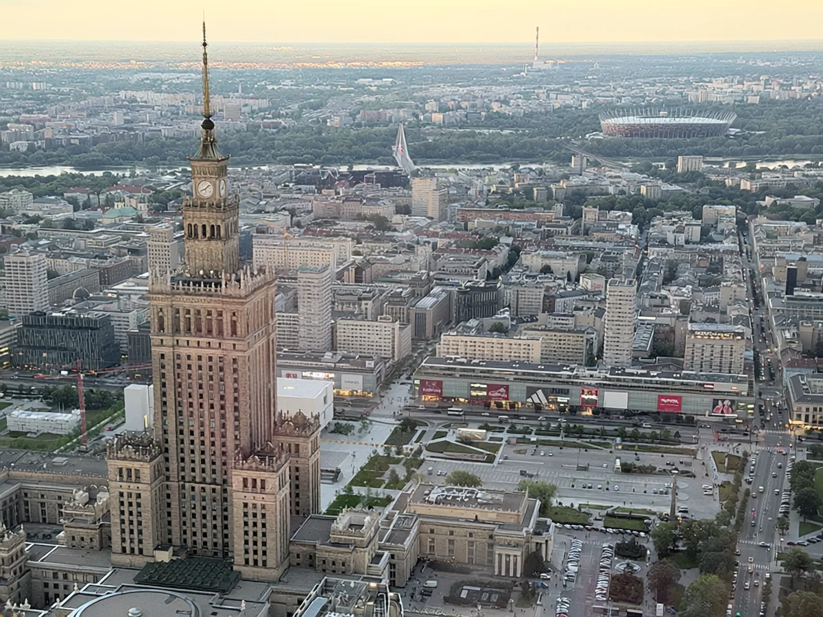 Kulturpalast Warschau mit Skyline von oben Vogelperspektive