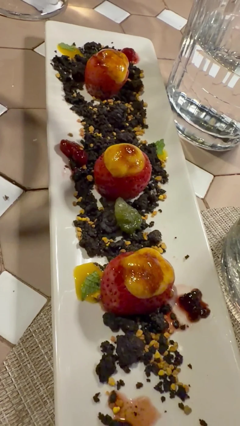 Strawberries filled with crema catalana on an Oreo base at the Nautilus restaurant.